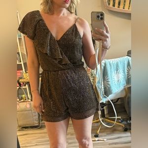 Lush metallic bronze-gold sparkly black flutter sleeve romper small